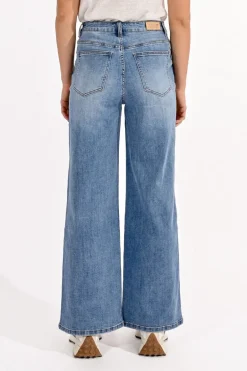 Jeans large à la taille haute