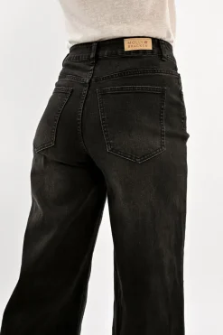 Jeans large à la taille haute
