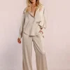 Pantalon satiné à strass