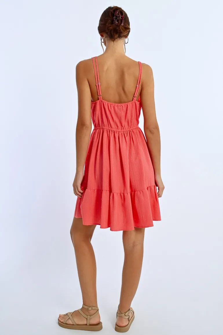 Robe courte parsemée de strass