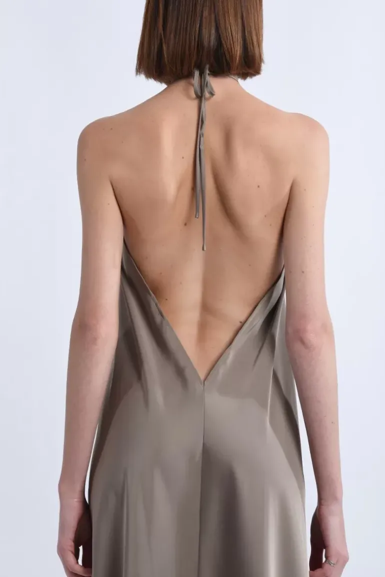 Robe longue satinée