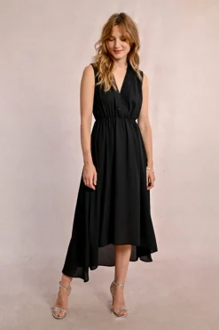Robe longue semi-transparente