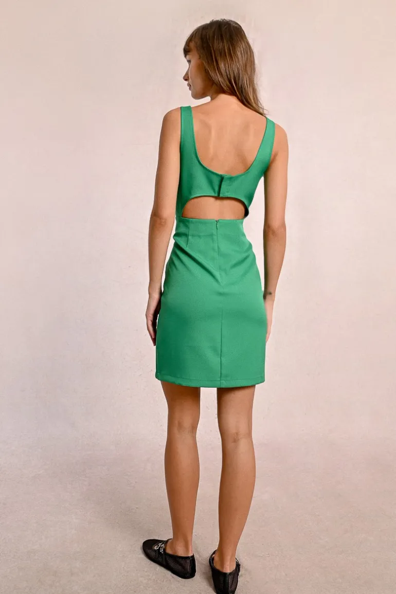 Robe rétro à dos ouvert