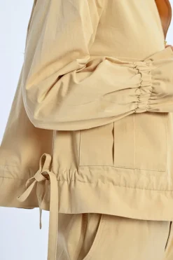 Veste droite, zippée
